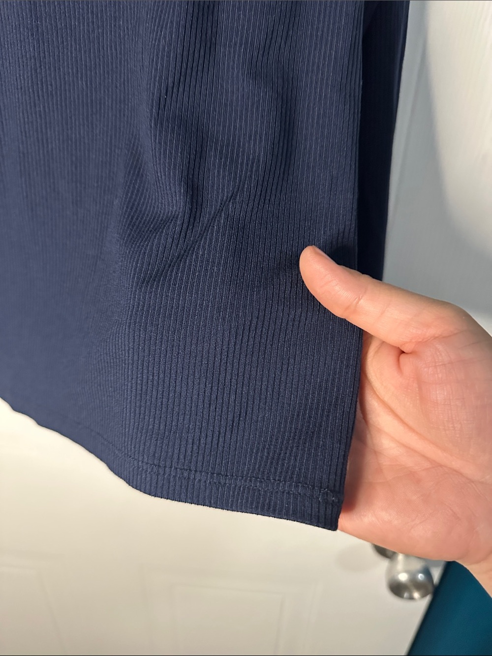 EUC No Boundaries Navy Ribbed Mock Neck Top - Picture 3 of 3